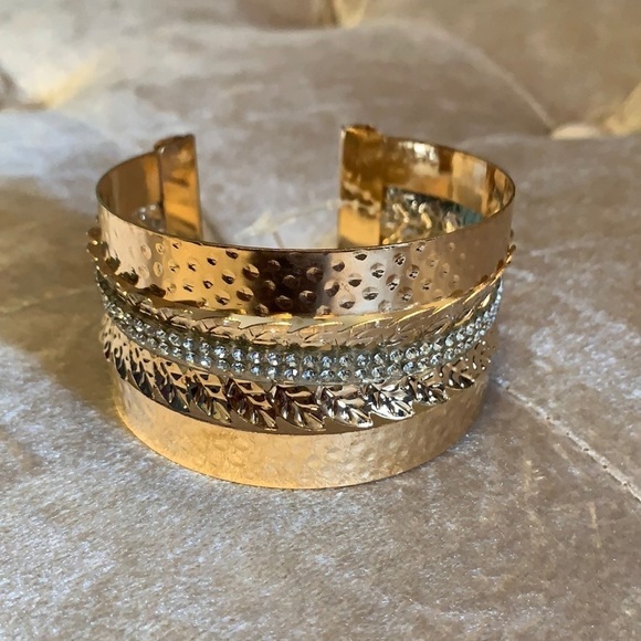 Gold colored cuff bracelet w double crystal rows - Picture 1 of 6